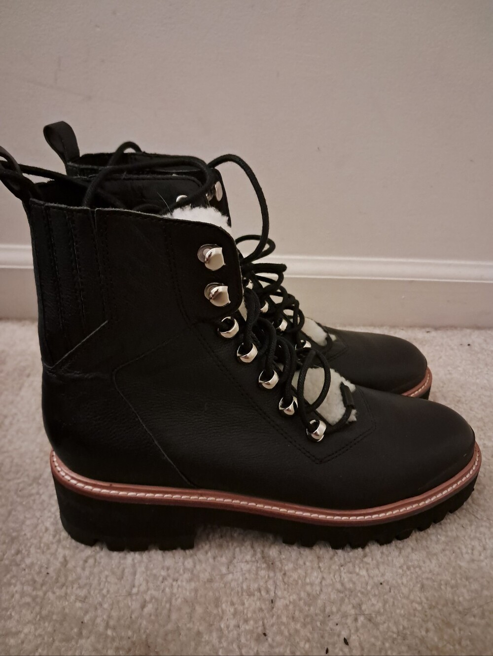 Marc Fisher LTD Boots Women's 7.5 Izzie Lug Sole Leather Sheep Fur Winter Cozy